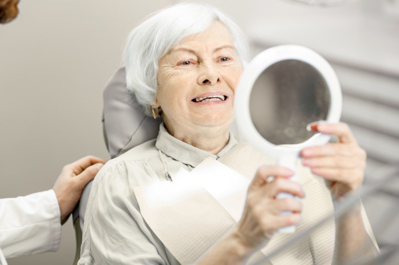 Cost of mouth dental implants in Bogotá, Dr. Carolina Gil