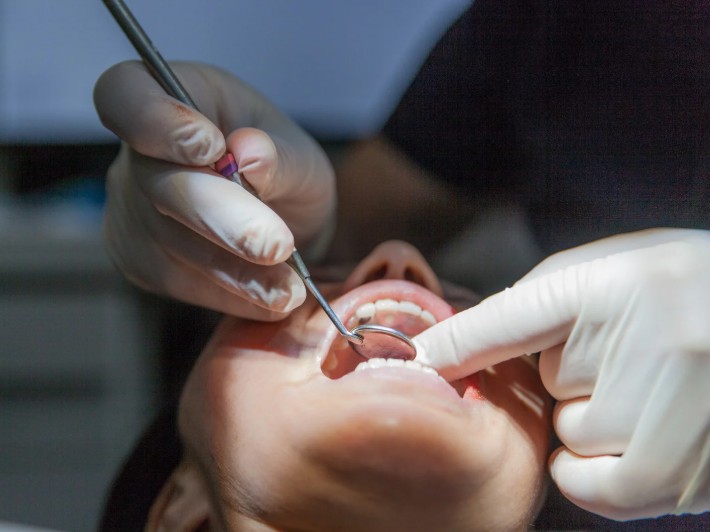 Cirugía oral en la Clínica odontológica en Bogotá de la Dra. Carolina Gil