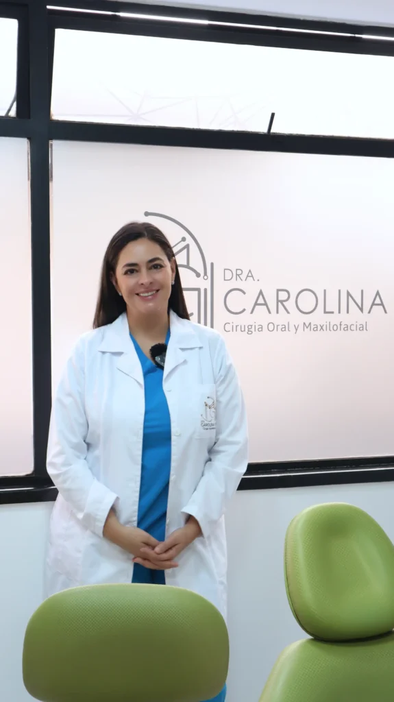 Dra Carolina Gil - Maxilifacial