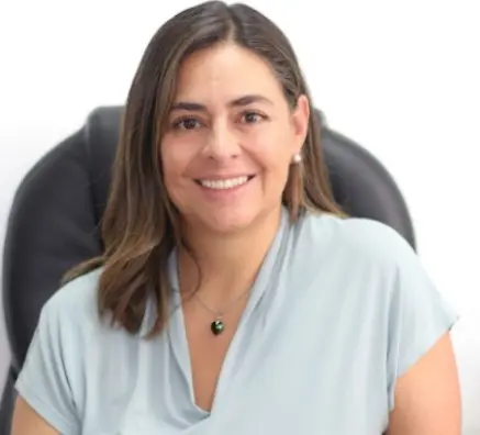 Dra. Carolina Gil - Odontóloga y Cirujana Oral y Maxilofacial en Bogotá